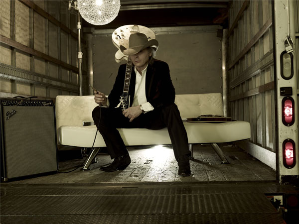 Dwight Yoakam