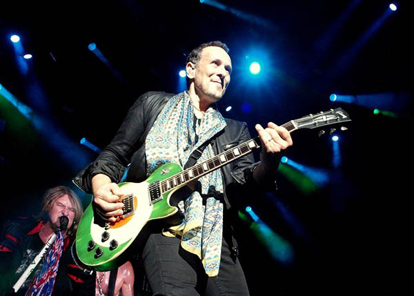 Def Leppard Vivian Campbell by Anne Erickson
