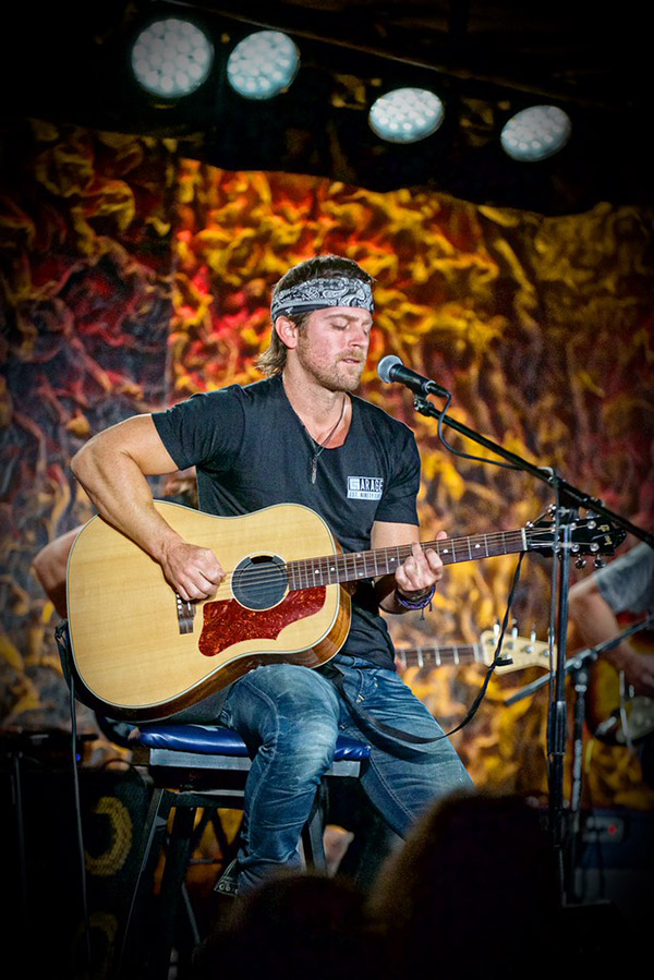 Kip Moore Among Artists on New Season of “Front and Center”