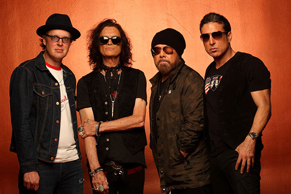 Black Country Communion by Neil Zlozower