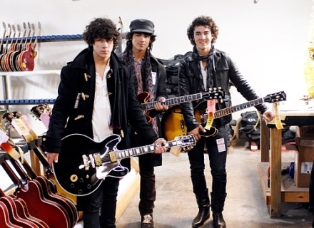The Jonas Brothers at Gibson Memphis The Jonas Brothers at Gibson Memphis