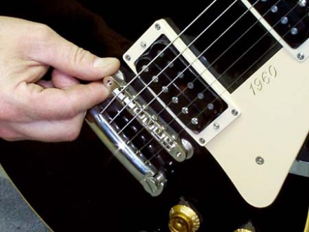 Tune-o-matic Tune-o-matic