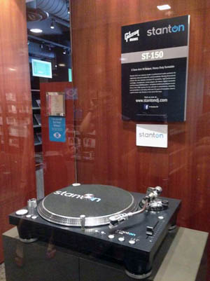 Stanton ST-150 display booth up-close