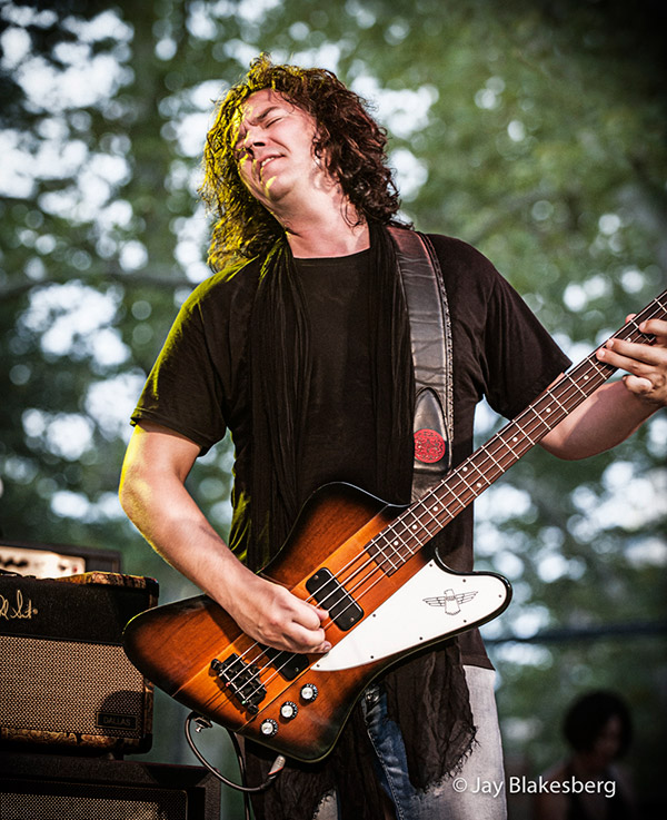 Famous bass players who have used Thunderbirds Page 5