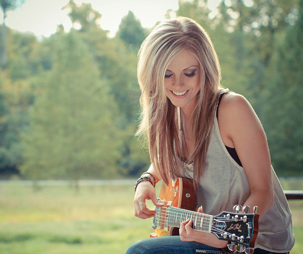 Lindsay Ell by Jessica Wardwell