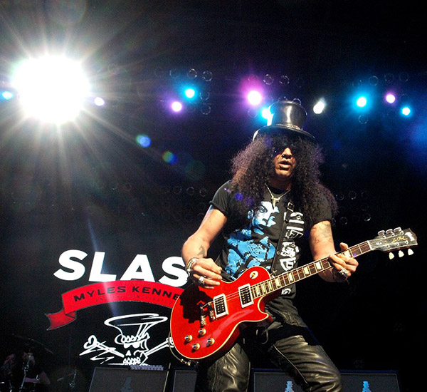 Legends who played a Les Paul guitar