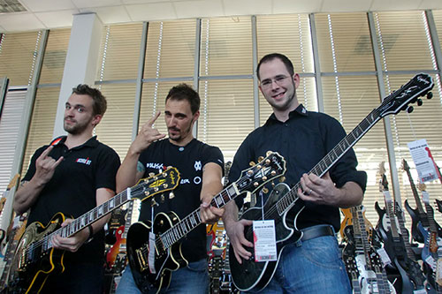  Musik  Schmidt  in Frankfurt Germany Awarded EU Epiphone 